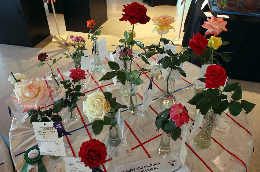 The rose display, labeled as 
