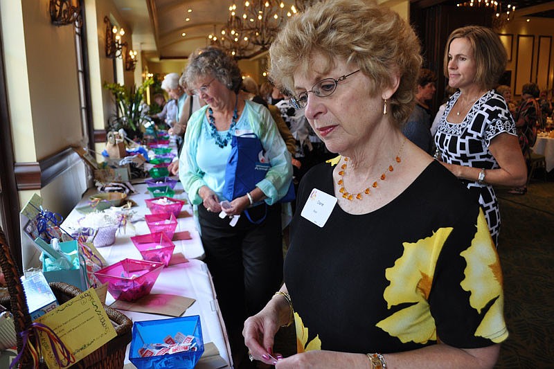 Diane Block had her eye on a Godiva chocolate gift basket.