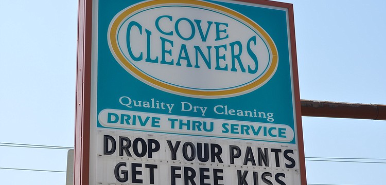 After passing this sign on Fruitville Road, we made a harsh U-turn and went back to snap a photo.