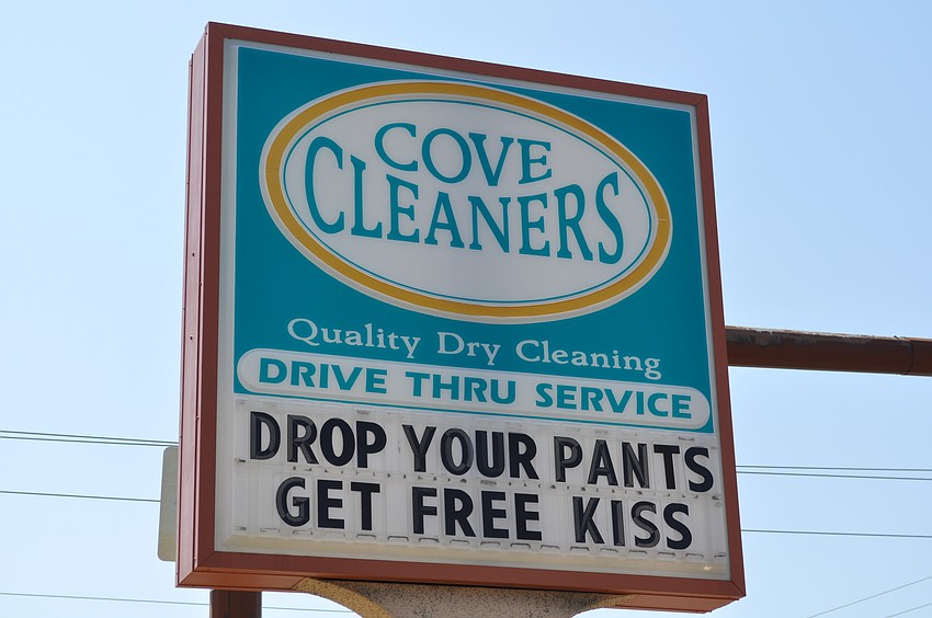 After passing this sign on Fruitville Road, we made a harsh U-turn and went back to snap a photo.