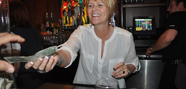 Celebrity bartender Diane Souder poured drinks for the crowd.