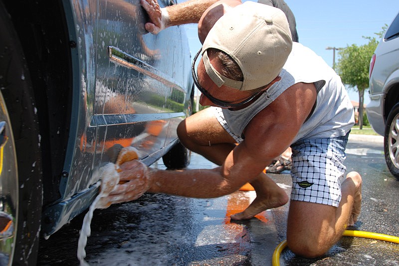 Members of Lakewood Christian Church will wash cars Saturday.