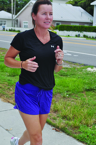 Robin Hartill Jennifer Horne is often on the road by 6 a.m., training before the sun rises for the ING New York City Marathon.
