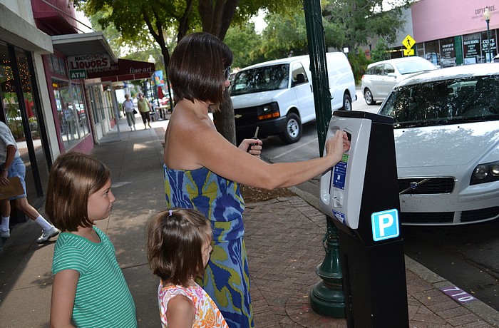 Parking-meter critics say the meters are too difficult to read and confusing too use.