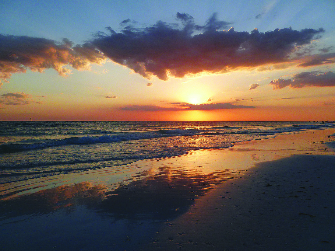 Laurie Zak submitted this sunset photo, taken on Siesta Key.