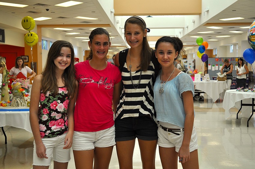 Paige Howell, Lauren Ravazzoli, Alexis James and Gabby Devita attended the bash.