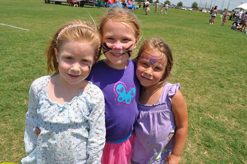 Remy Stainton, Keira Reigle and Alyssa Philibert enjoyed the day together.