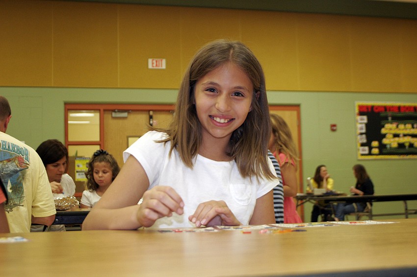Ten-year-old Ariana Ortega gave her prize to her younger sister after she won Bingo.