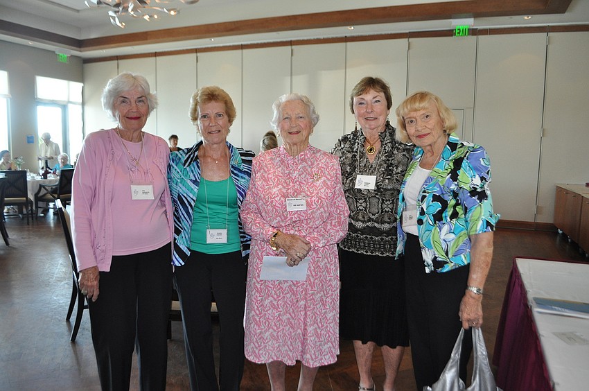Rae Alexakos, chairwoman Bobbie Lincoln, chapter president Barbara Young, Mildred Straeffer and Betsy Hannan