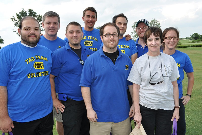 A team from Best Buy served as volunteers.