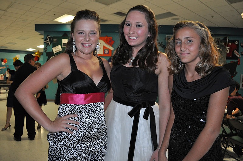 Michaela Davidson, Michaela Hostetler and Sierra Hunsberger were eager for the night to get started.