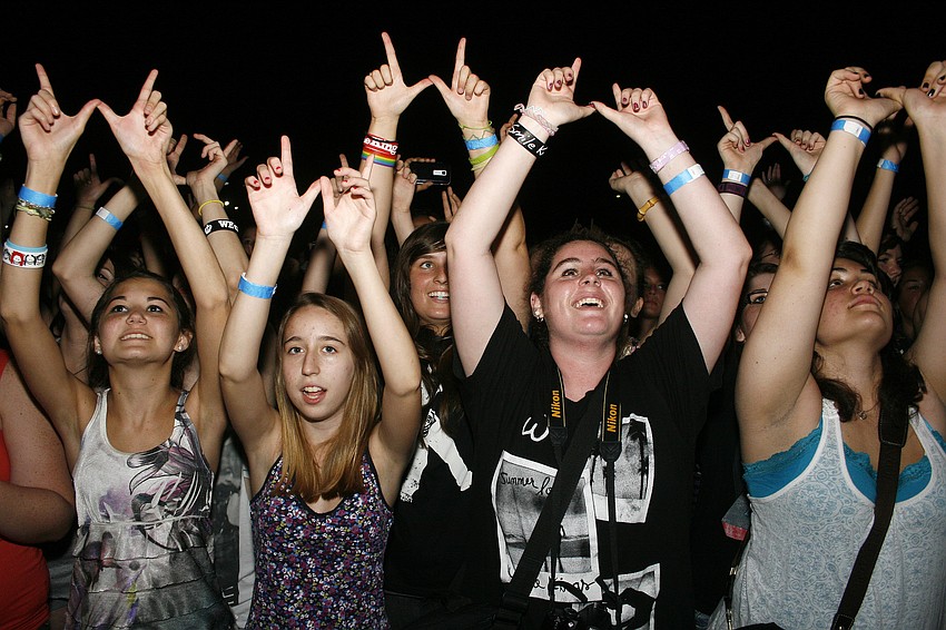 Hundreds of We the Kings fans flooded Lakewood Ranch High School for their East County performance.