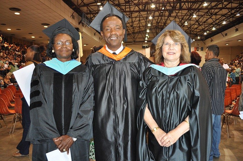 Dr. Gloria Armstrong, Lem Andrews and Linda Crane Buggle