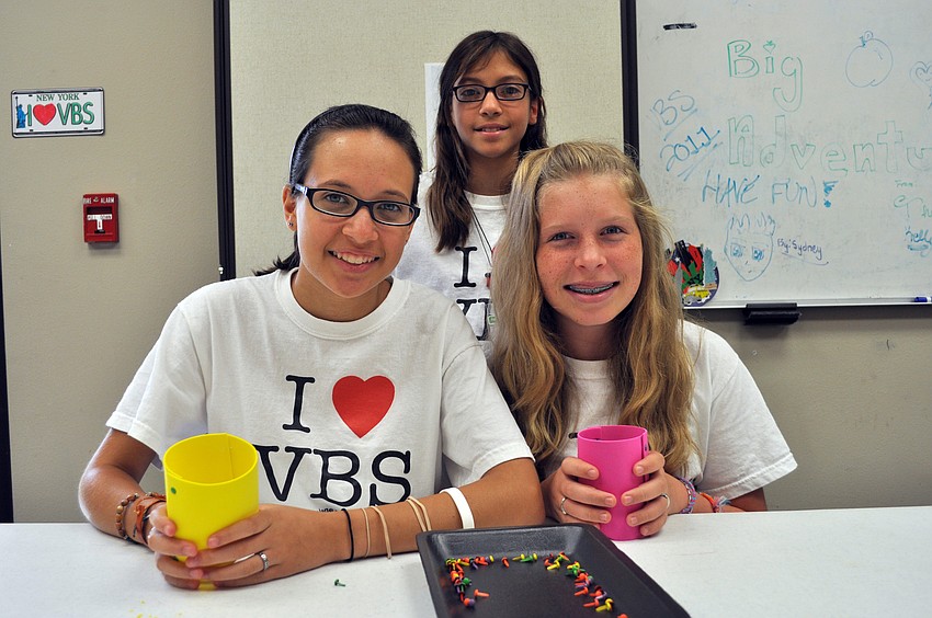 Lauren Strimer, 14, Hannah Steele, 13, and Sydney Strimer, 11, all volunteered their time.