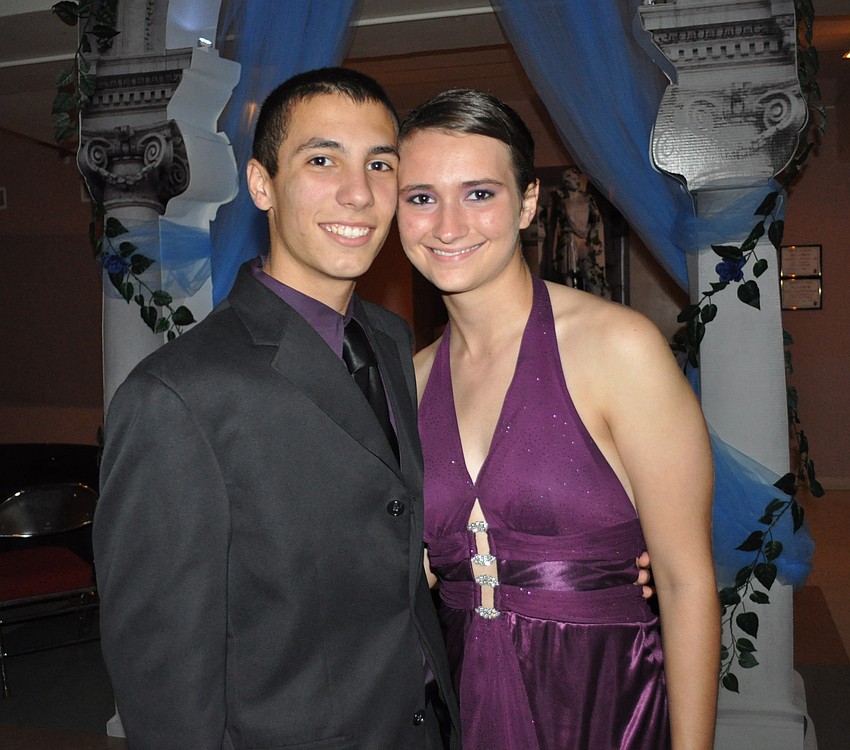 Juniors Dimitri Ioakimides and Sommer Godshall enjoyed spending time together.