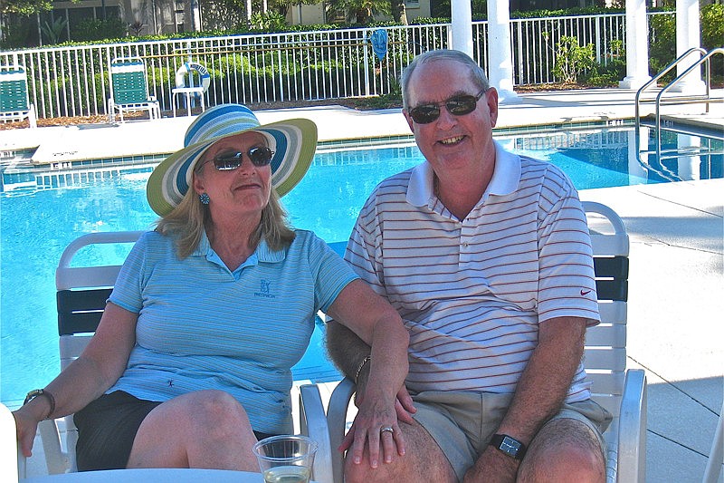 Bill Miller and Anita Shelare Miller enjoyed the poolside view.