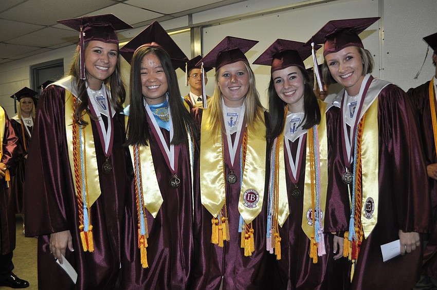 Taylor Combs, Catherine Choe, Dusty Carpenter, Allison Butler and Celina Burchett