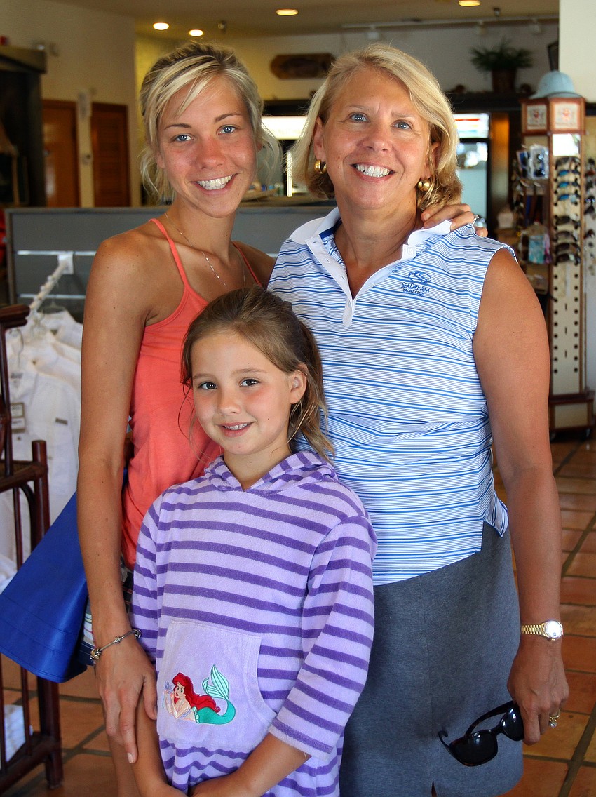 Lauren Fischer, Elizabeth Fuchsen and Diane Fischer