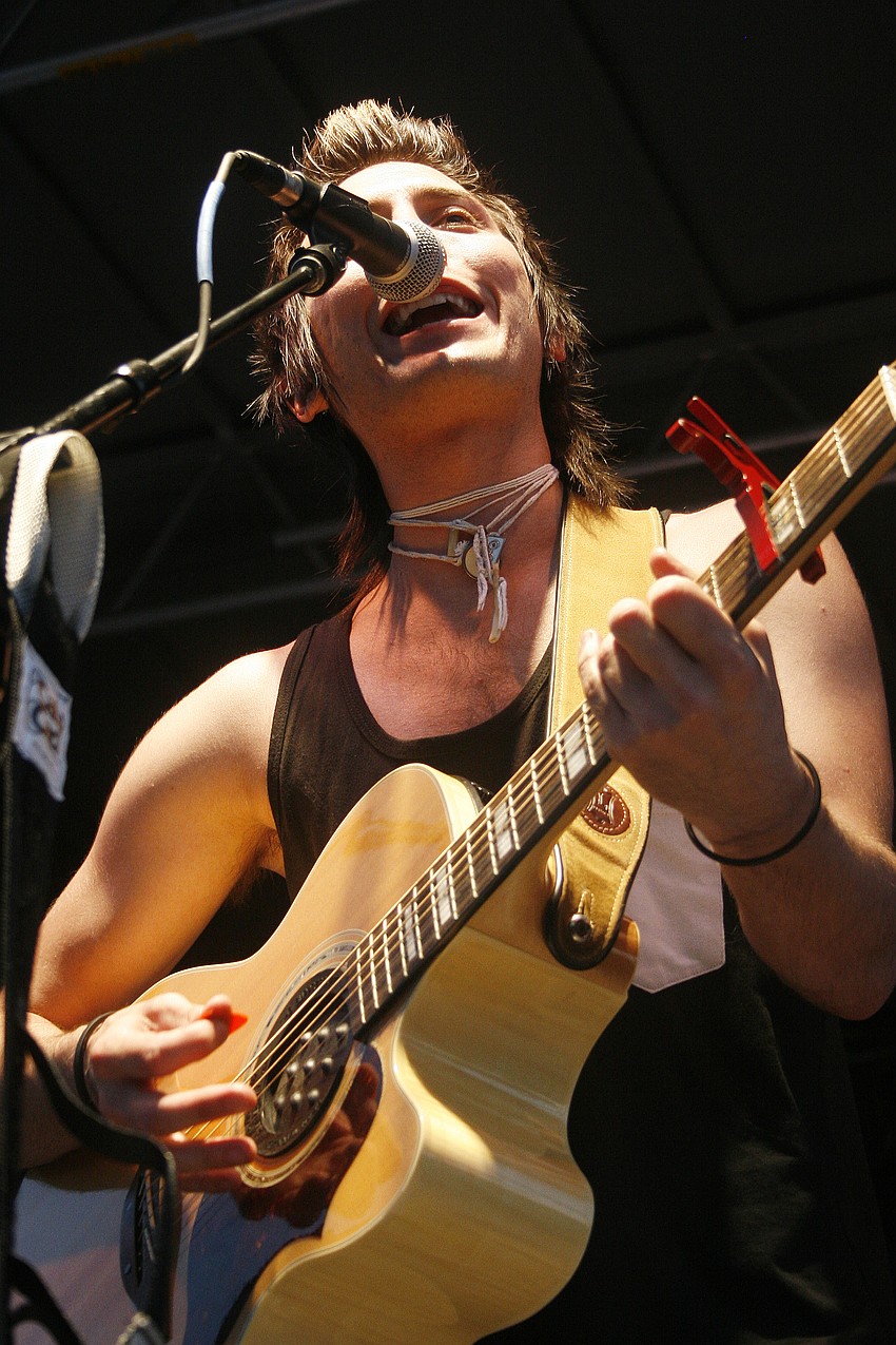 Orlando's Ryan Simpson and Tigerweather brought their folky, reggae-influenced sound to Lakewood Ranch for the first time.