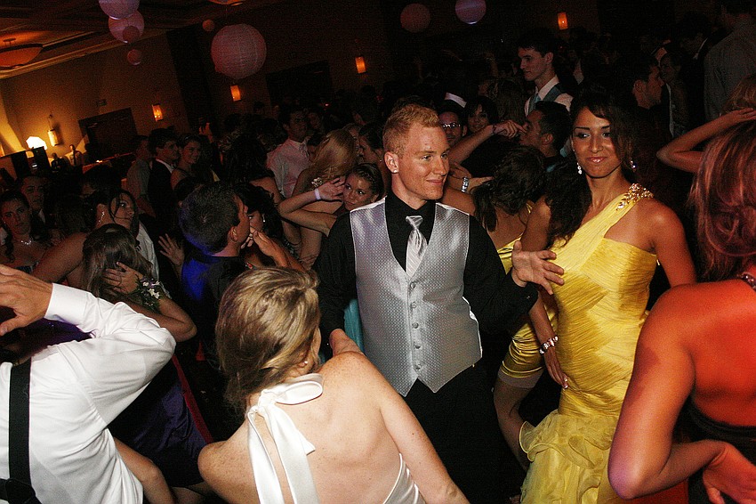 The deejay kept Lakewood students on the dance floor all night.