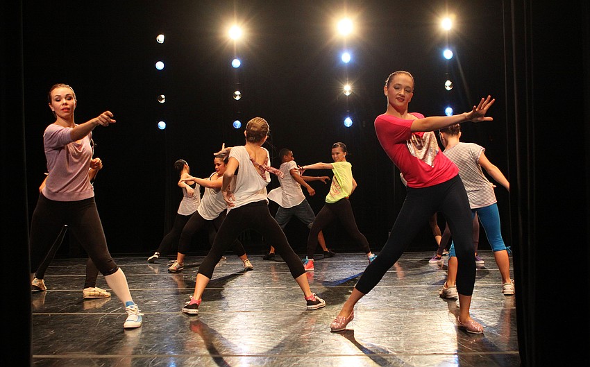 Students perform their jazz piece to Foster the Peopleâ€™s â€œPumped up Kicksâ€.