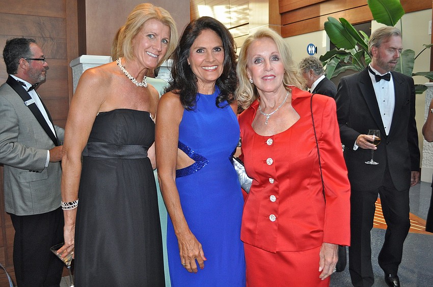 Laura Proctor, Mary Lou Johnson and Susan Clarke