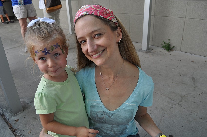 Sheila Sons with daughter Kila