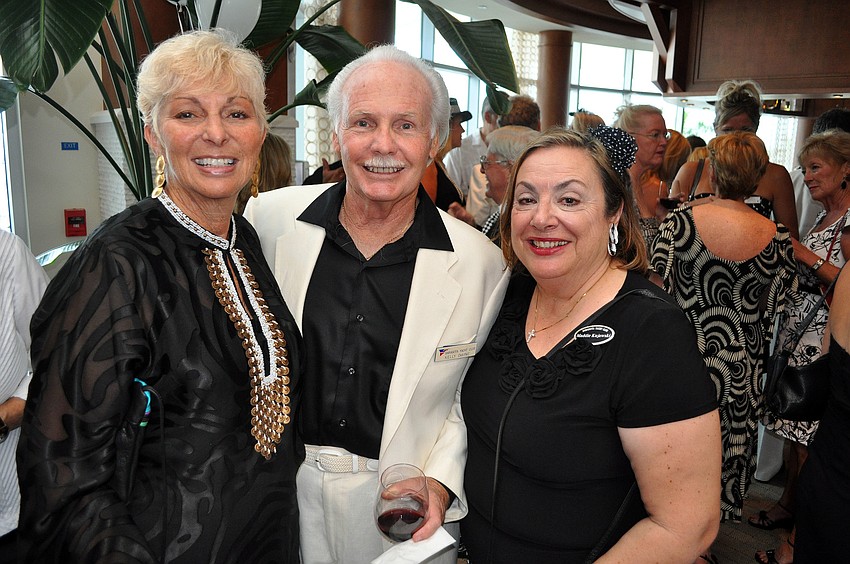 Anita and Kelly DeVine and Maddie Kujawski