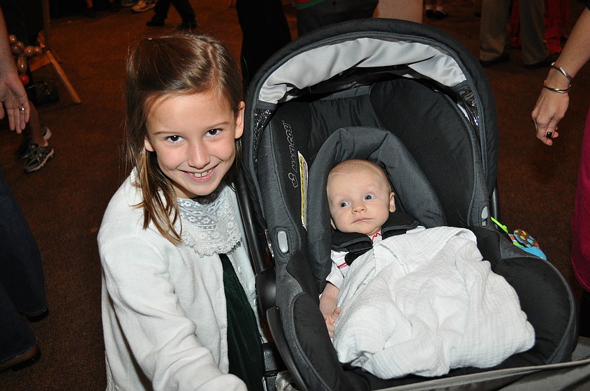 Isabelle Radford with her cousin, Austin Bobb