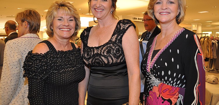 Cindy Weinrich, Chairman Debbie Seitl and Diane Muir
