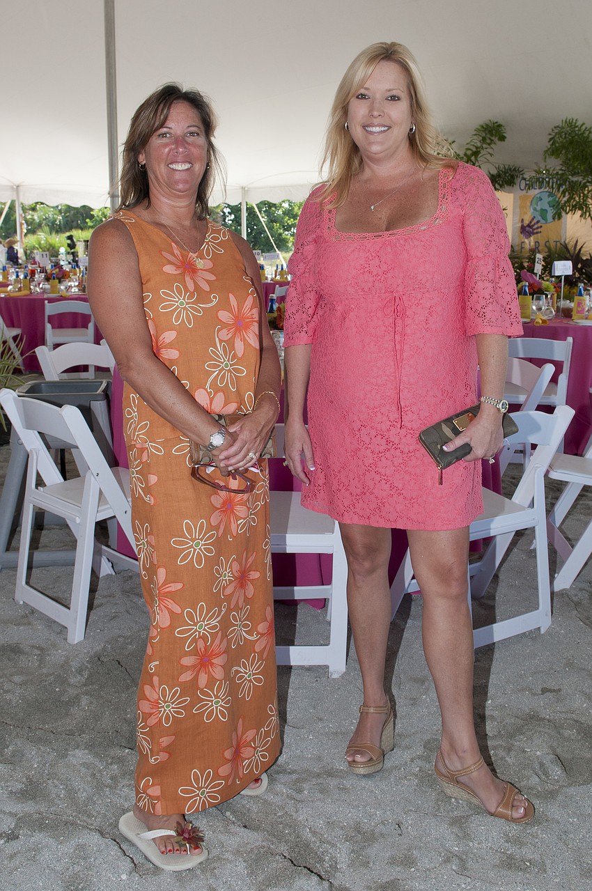 Bobbi Fogo and Leslie Edwards