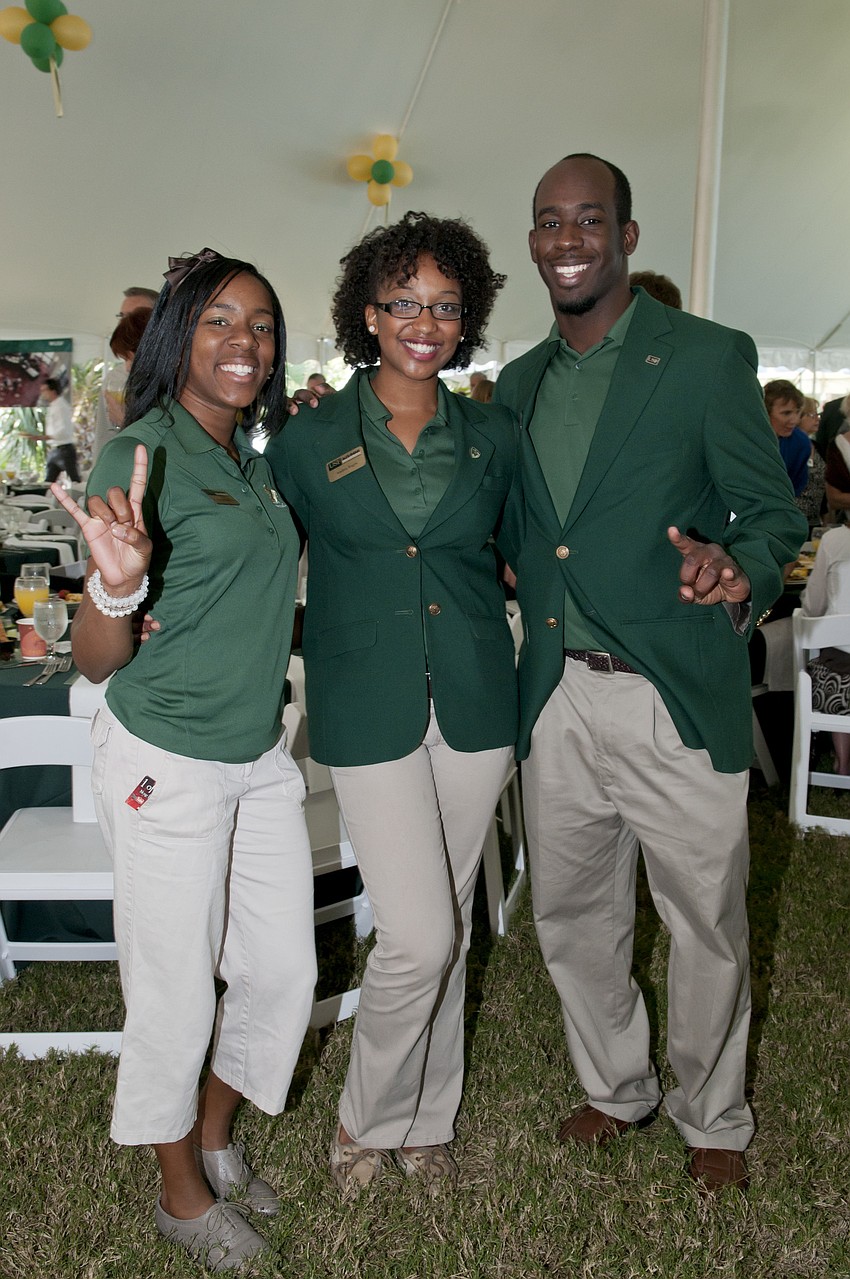 USF Tampa Ambassadors Briana Jones, Andrea Ragin and Kevin Chostel