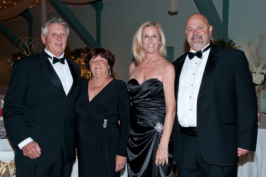 Ralph and Anree Platt with Maureen and Terry Platt