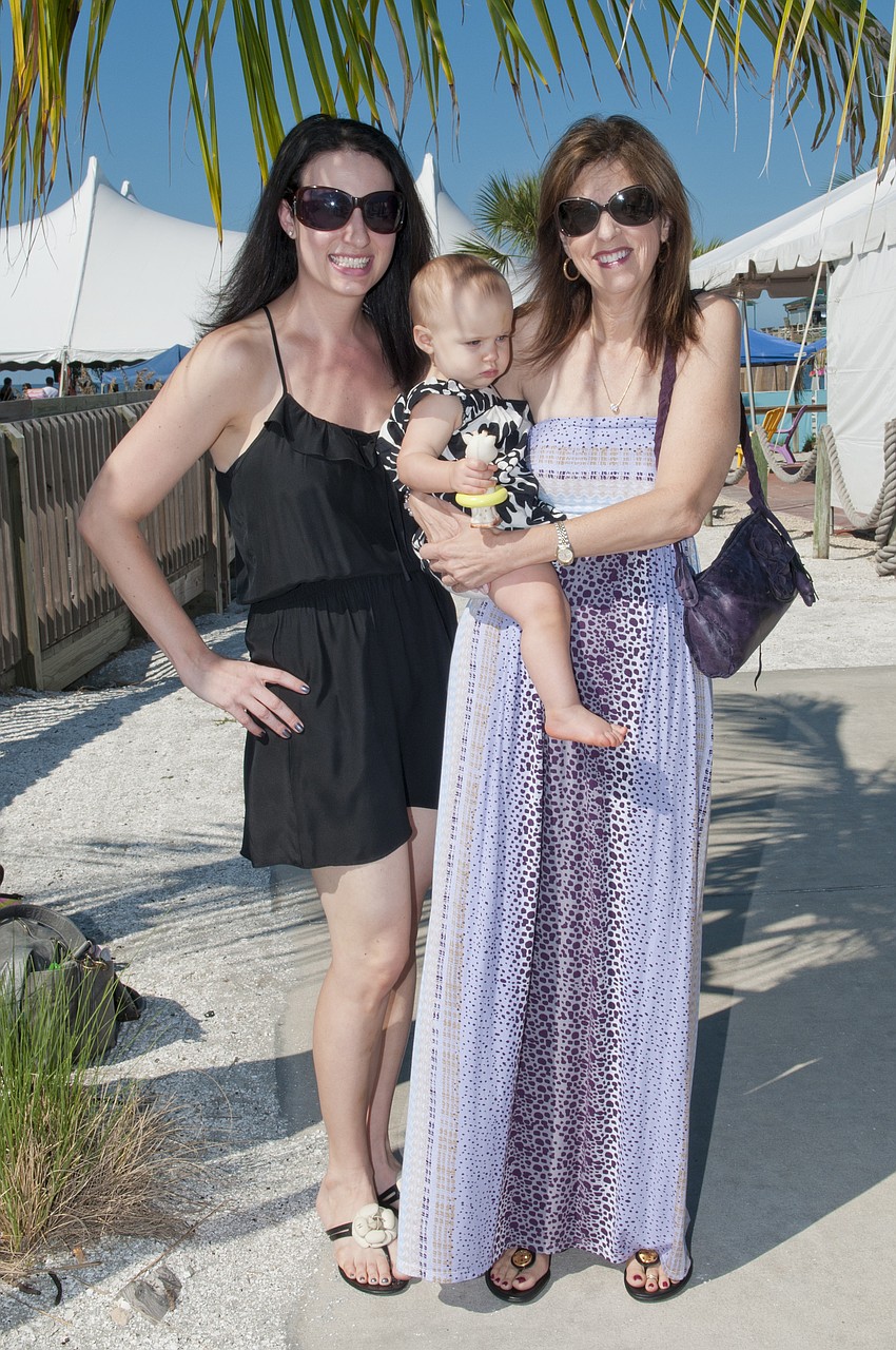Kyla Weiner with daughter Amara and mom Judith Yaeger