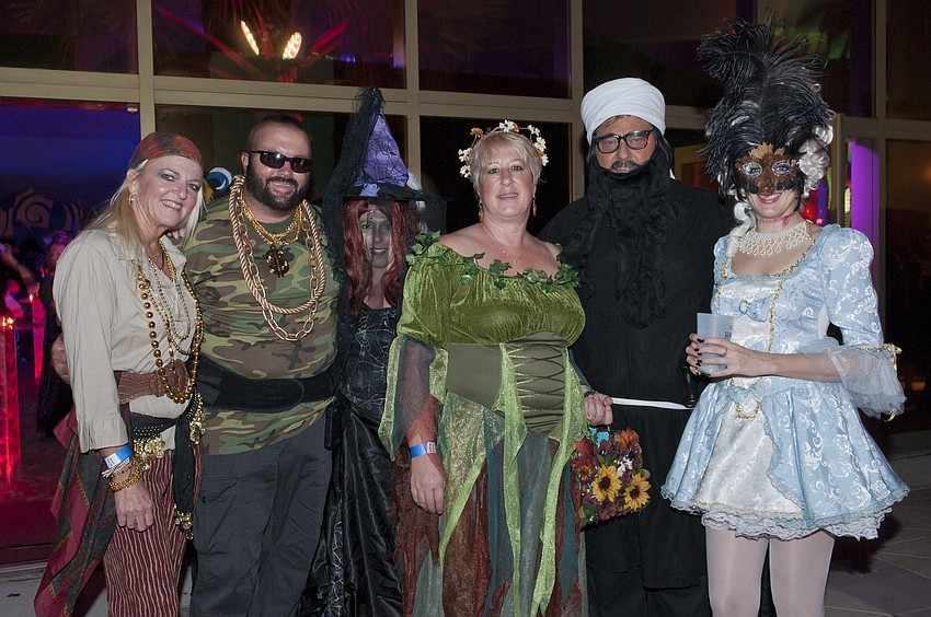 Tammy Walsh, Chris & Amy Shaffer, Paulette Sibler, Ken Mroz and Wendy Gingerich