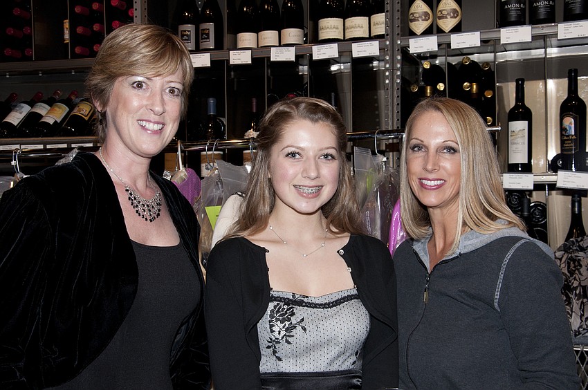 Maryann Smith, Brittany Clark and Heather Clark