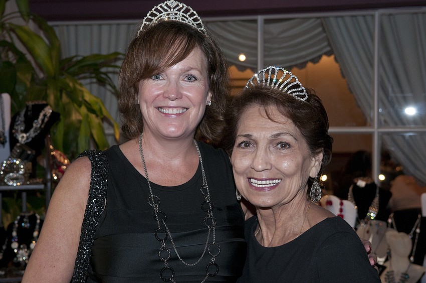 Victoria Viteri and Jewel Ash