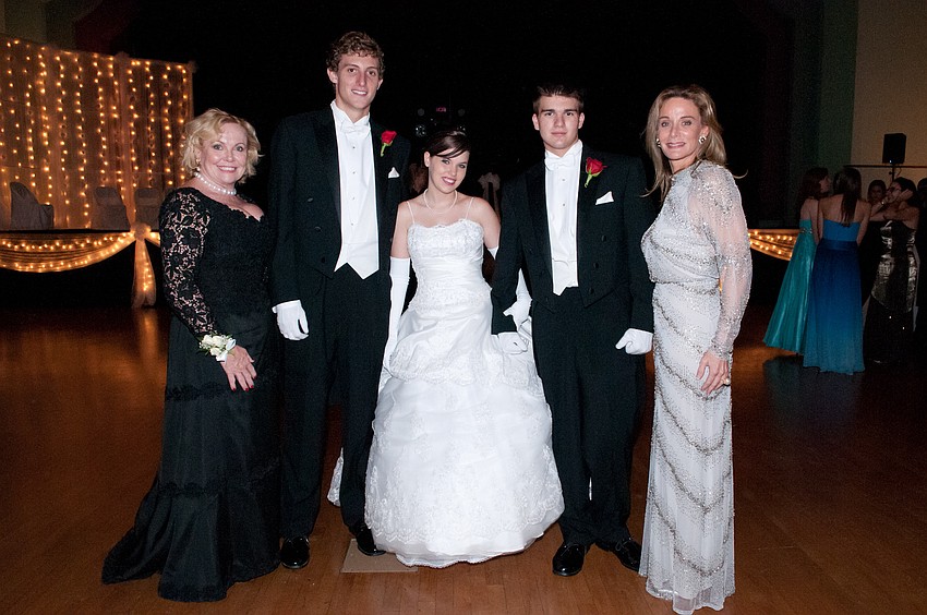 Mollie Nelson, Grant McCarthy, Kayle Nelson, Charlie Githler and Kim Githler