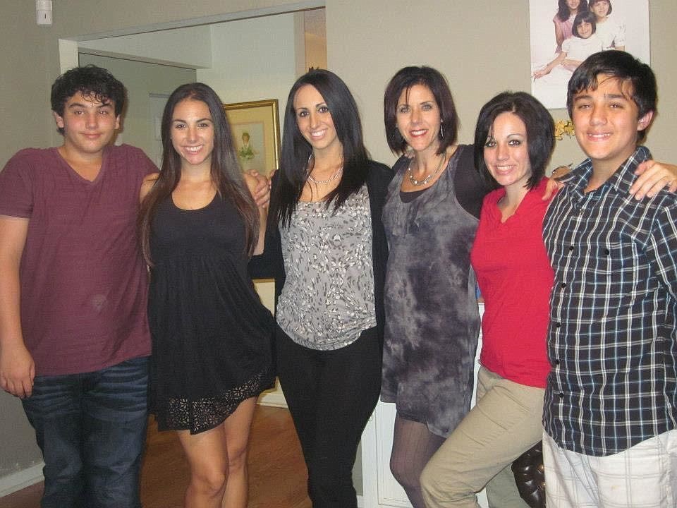 Matthew, Lindsey, Jessica, Ellen, Kathryn and Nicholas Sperber who will soon be the Ashers.