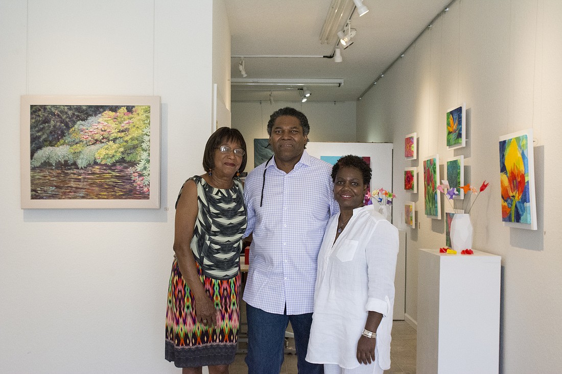 Doreen Hardie with gallery owners Weldon Ryan and Richlin Burnett-Ryan.