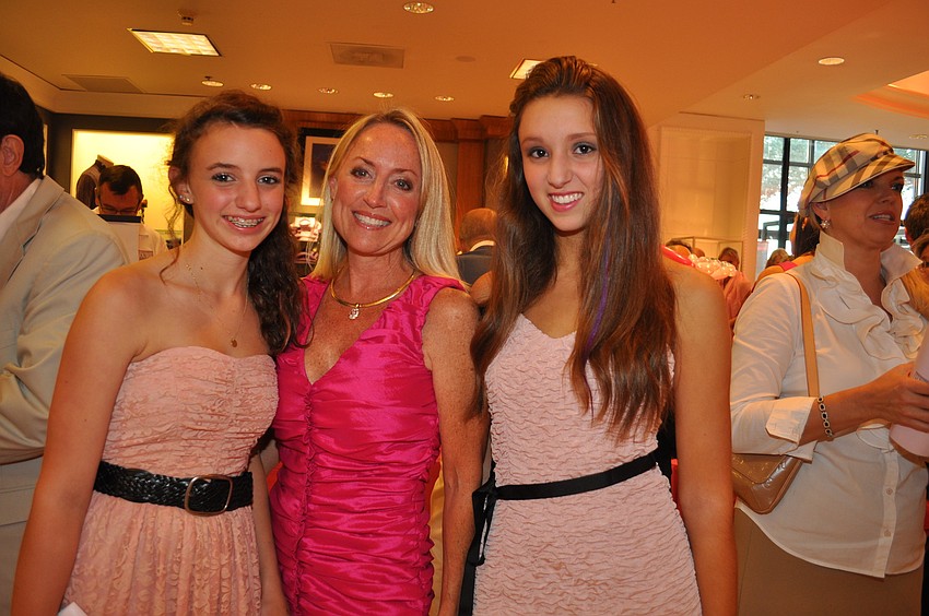 Gianna DeRamo, Tracy DeRamo and Sydney Koffman