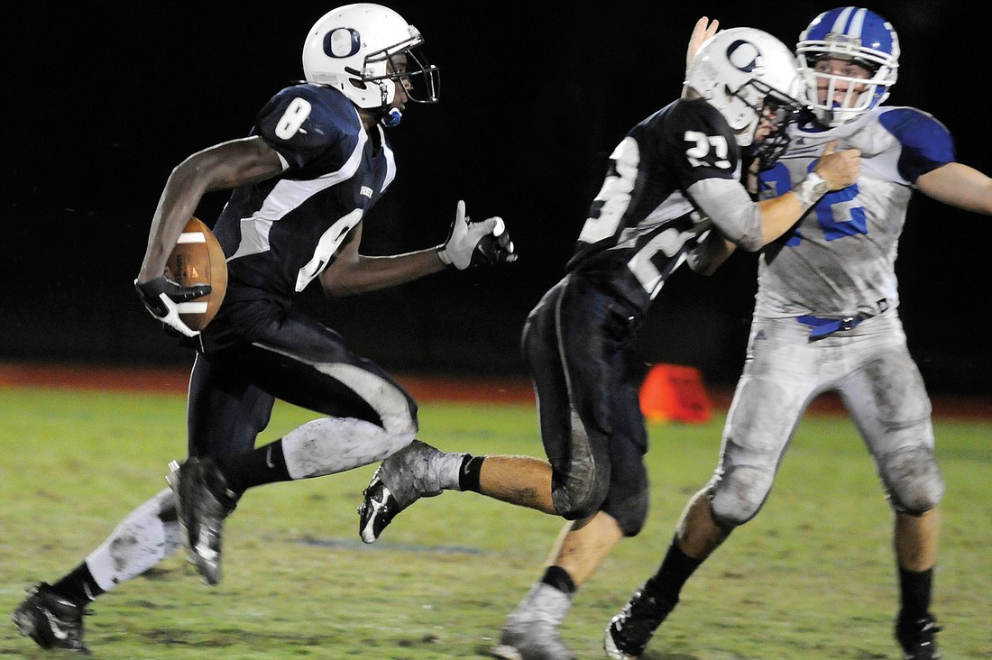 Senior wide receiver Fred Porter made several plays on offense and special teams during ODAÃ¢â‚¬â„¢s 28-12 district win Sept. 9.