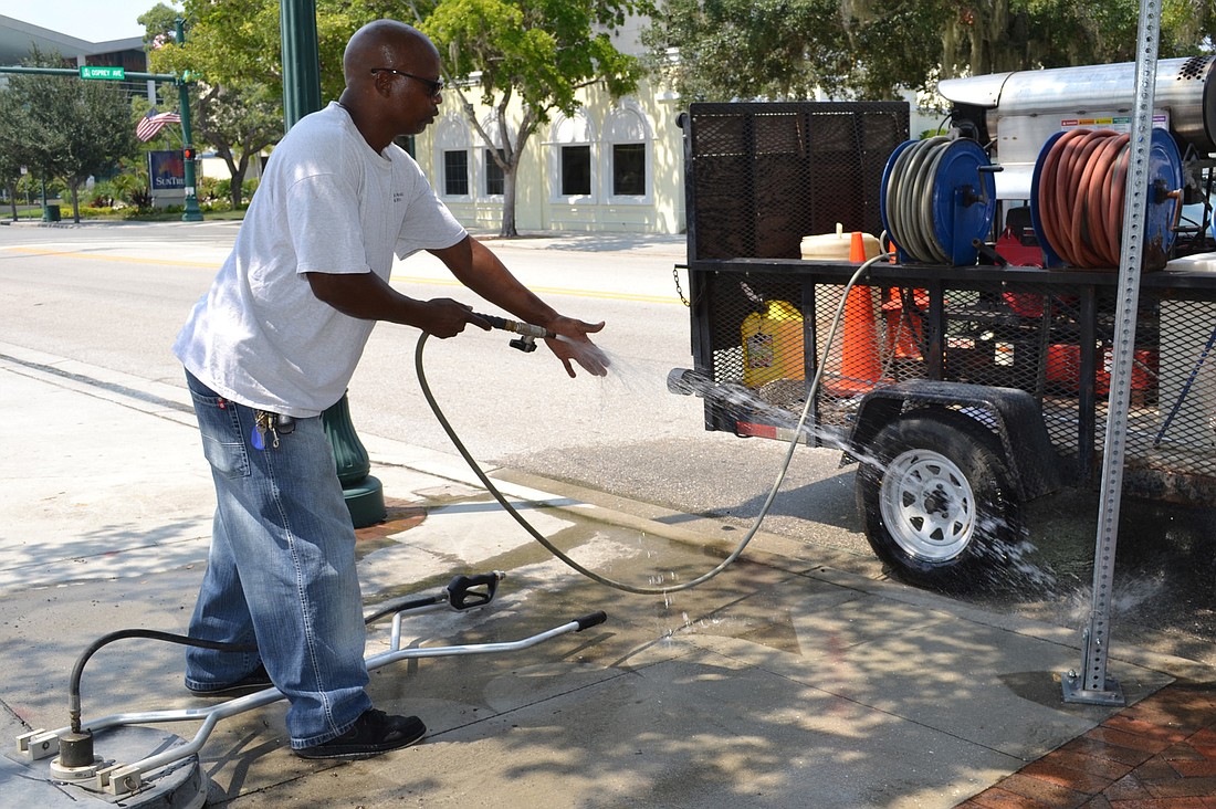 Sarasota-based J MAR Cleaning Services began cleaning Downtown Improvement DIstrict sidewalks this week. The crew is starting in Newtown and will begin pressure cleaning Main Street sidewalks this weekend.
