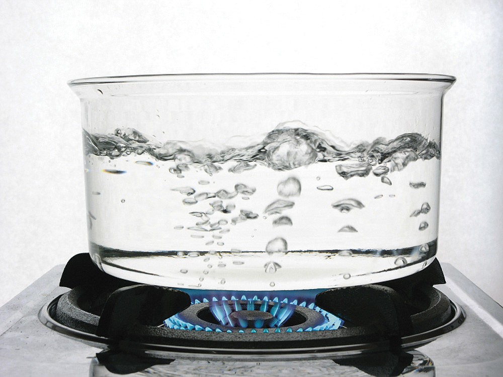 A boil water advisory has been issued while Sarasota County Utilities fixes a water main break.