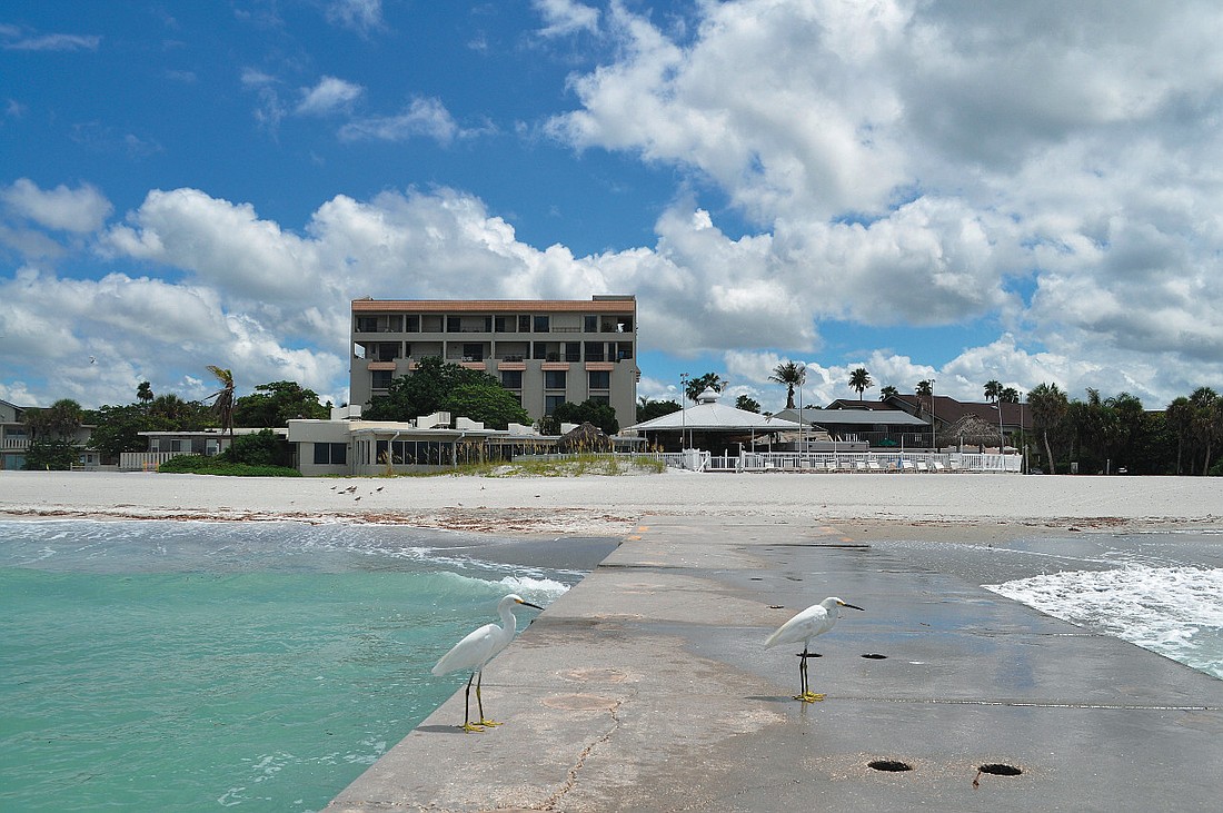The Colony Beach & Tennis Resort closed in August 2010.