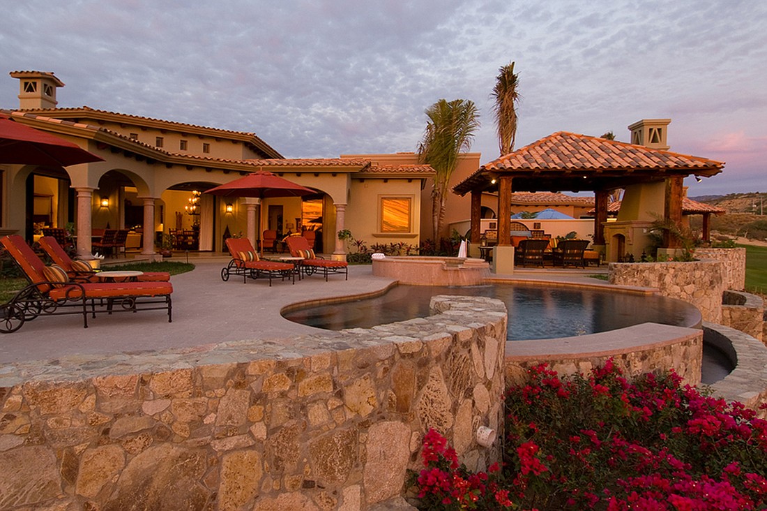 Quintess/Club Holdings developed the Cielos Palmillas in the Palmillas Resort of Los Cabos, Mexico.