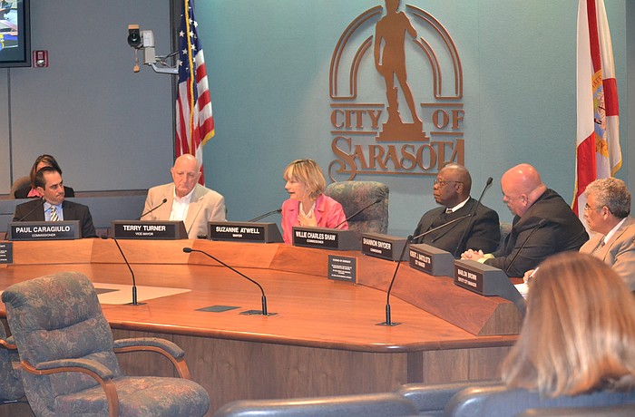 The Sarasota City Commission approved a mural art project for the Palm Avenue parking garage by a 32 vote Monday.