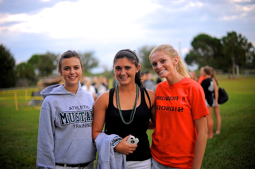 Sophomore Jordan Pascuzzi and seniors Huntyre Elling and Devin McDermott enjoyed this yearâ€™s Homecoming festivities.
