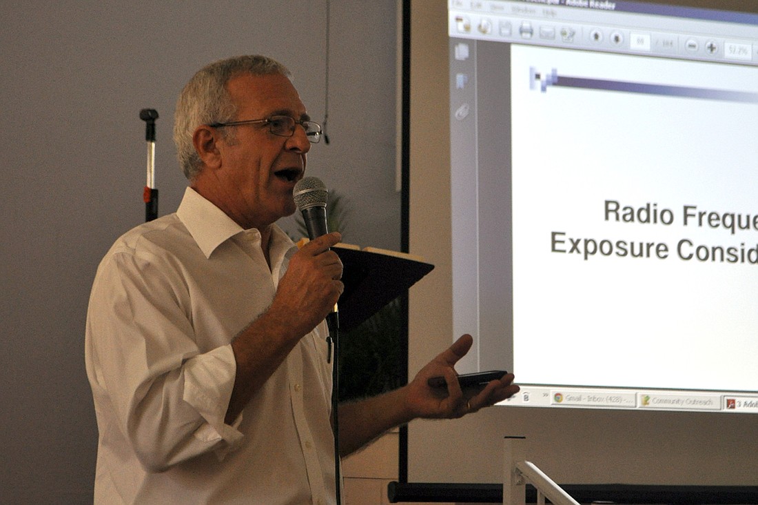 Jim Eatrides discusses cellular coverage at SundayÃ¢â‚¬â„¢s meeting.