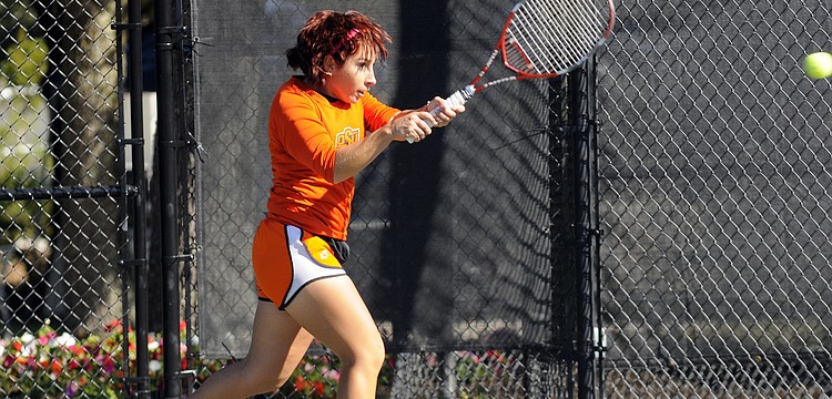 Bradenton native C.C. Sardinha won the singles consolation final with a 6-3, 6-4 victory over Temple's Yana Mavrina.